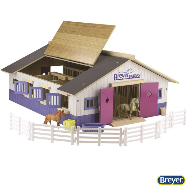59215 Breyer Stablemates Farms Stable Playset