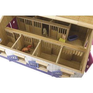 59215 Breyer Stablemates Farms Stable Playset