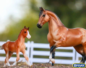 5490 Breyer Freedom Series Spanish Mustang Family