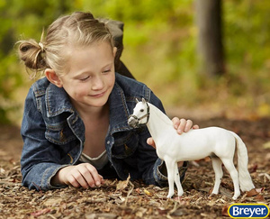1708 Breyer Traditional Snowman