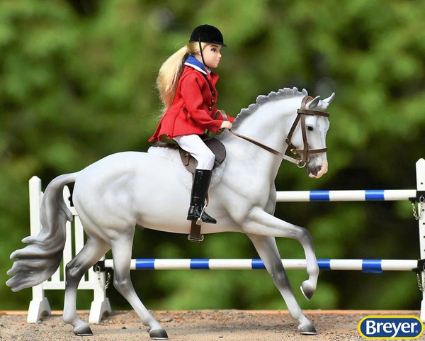 1806 Breyer Traditional Catch Me