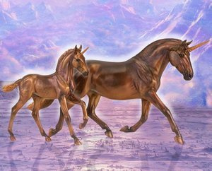 712307 Breyer Traditional Mira & Antares