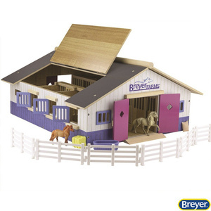 59215 Breyer Stablemates Farms Stable Playset